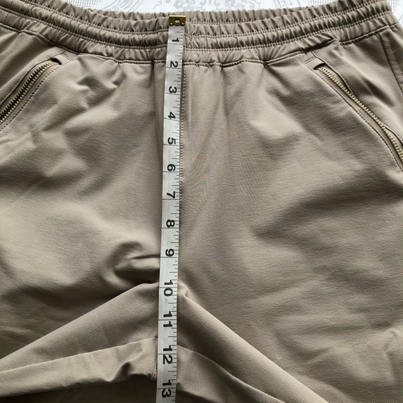 Old Navy Tan/Khaki Joggers Stretch-tech Sweatpants Women’s Size M Quick Dry - Picture 10 of 16